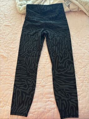 Womens Vuori High-Rise Black Patterned Leggings